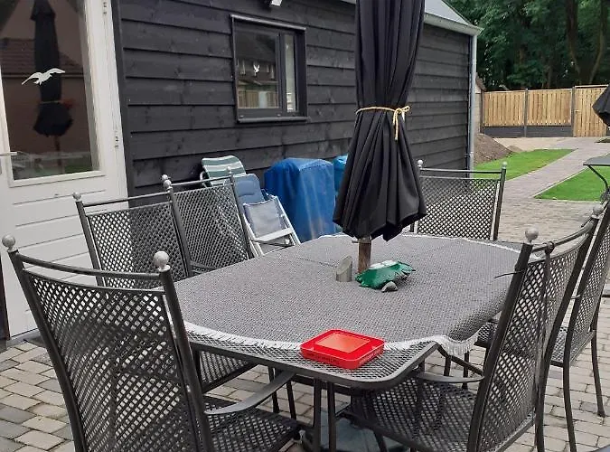 Pipowagen Πανσιόν